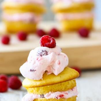 Raspberry and Cream Cupcakes