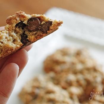Low Fat Chewy Chocolate Chip Oatmeal Cookies