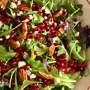 Mixed Baby Greens with Pomegranate Seeds, Gorgonzola and Pecans