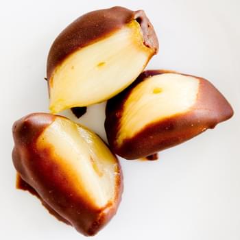 Halloween Snack Idea – Chocolate Covered Garlic