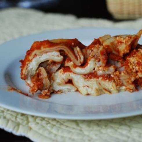 Spicy Sausages Slow-Cooker Lasagna