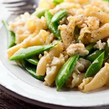 Pasta with Crabmeat and Sugar Snap Peas
