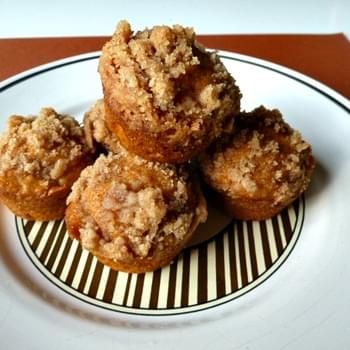 Mini Pumpkin Streusel Muffins