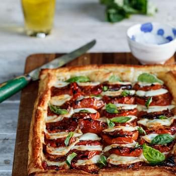 Caprese Tart With Roasted Tomatoes