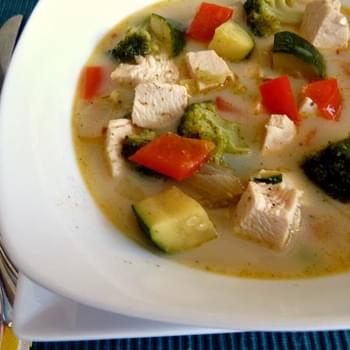 Spicy Coconut Soup with Chicken and Vegetables