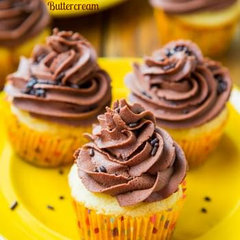 Classic Yellow Cupcakes with Chocolate Buttercream Frosting