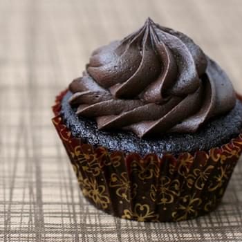Black & Gold Dark Chocolate Caramel Cupcakes