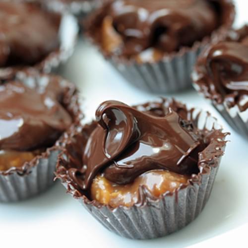 Chocolate-Covered Salted Peanut Caramel Cups