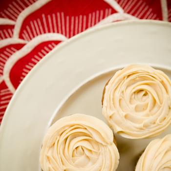 A Taste of Serenity – Rose Hip Cupcakes