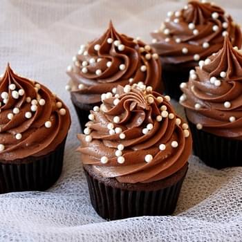 Chocolate Wedding Cupcakes