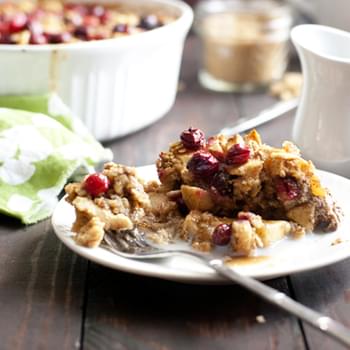Baked Oatmeal with Cranberries, Apples and Cinnamon