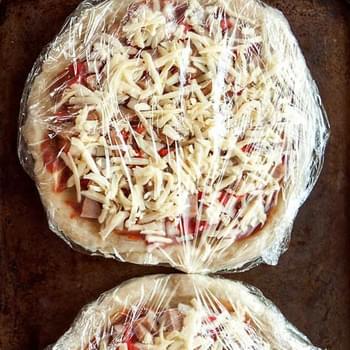 How to Make Homemade Frozen Pizza