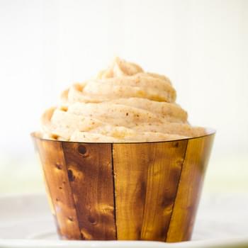 Hummingbird Cupcakes with Pineapple Almond Butter Cream Cheese Frosting