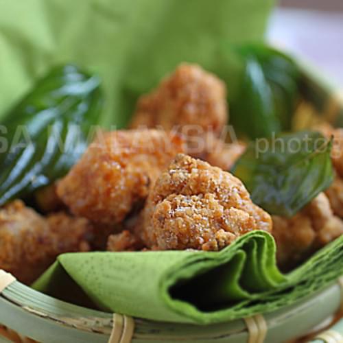 Salt and Pepper Chicken Recipe (盐酥鸡)