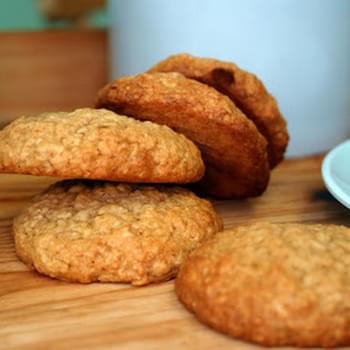 Honey And Cinnamon Oat Biscuits