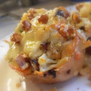 Jacket Potatoes with Cream and Walnuts
