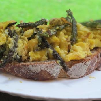 Roasted Asparagus & Scrambled Eggs