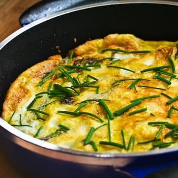 Asparagus and Fresh Mozzarella Frittata with Parmesan and Chives