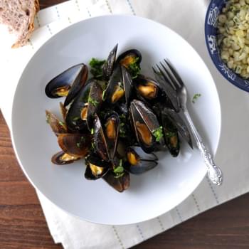 Baked Mussels with Cilantro Butter