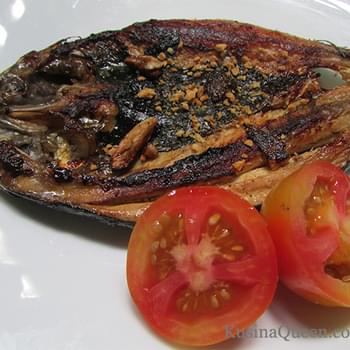 Daing na Bangus (Milkfish Marinated in Vinegar and Garlic)