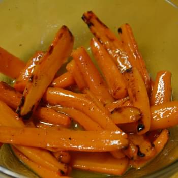 Grilled Carrots with Maple Butter Sauce