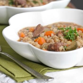 Slow Cooker Beef and Barley Soup