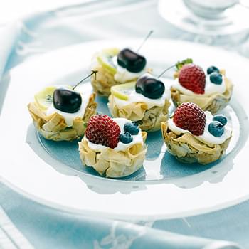 Cinnamon Filo Nests with Cream and Fruit