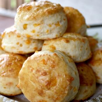 Mini Cheese Biscuits with Buttermilk