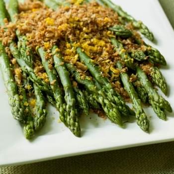 Asparagus with Brioche Crumbs