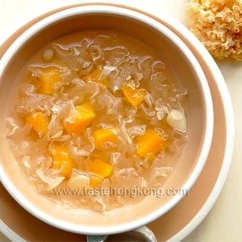 White Fungus (Snow Ear Fungus) Sweet Soup with Papaya