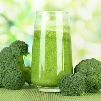 Broccoli Smoothie That Fights Against Cancer And Regulates Blood Pressure