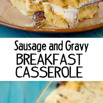 Sausage, Gravy and Biscuit Breakfast Casserole