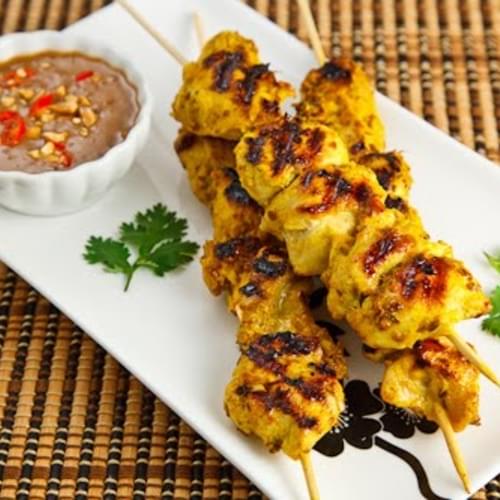 Chicken Satay with Spicy Peanut Dipping Sauce