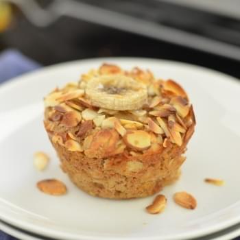 Vegan Banana Almond Baked Oatmeal Cups + a GIVEAWAY!