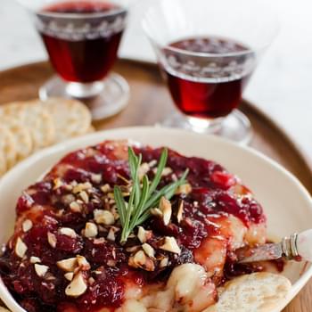 Baked Brie with Cranberry Sauce