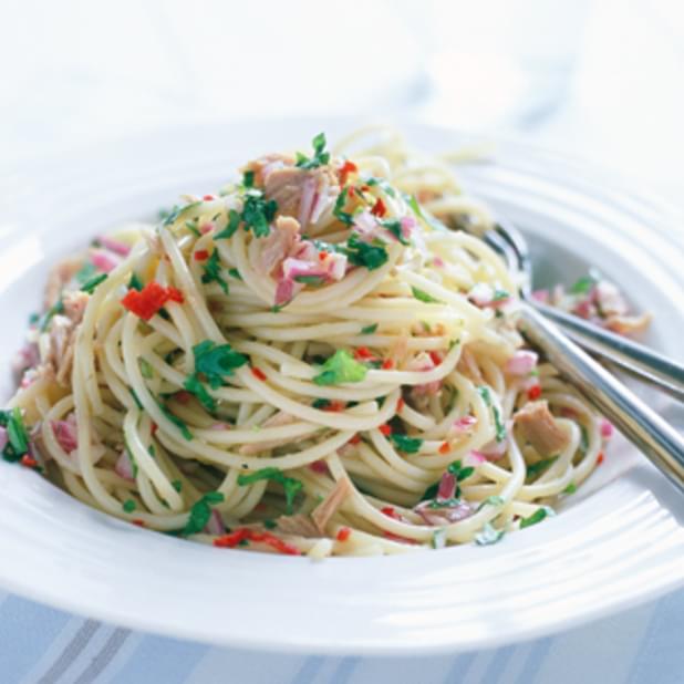 Spaghetti With Tuna, Capers And Chilli