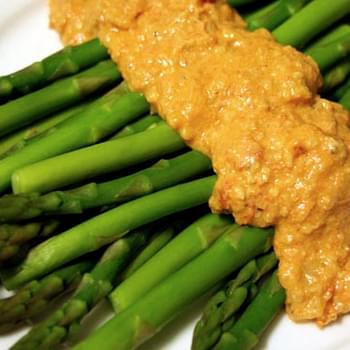 Asparagus with Almond & semi-dried tomato sauce