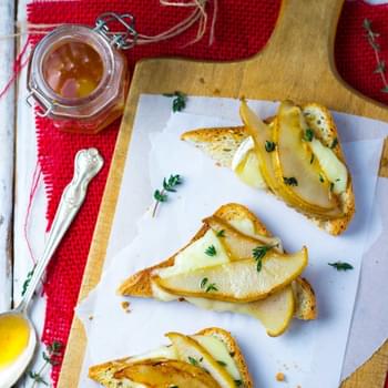 Brie & Pear Toasts with Thyme & Honey