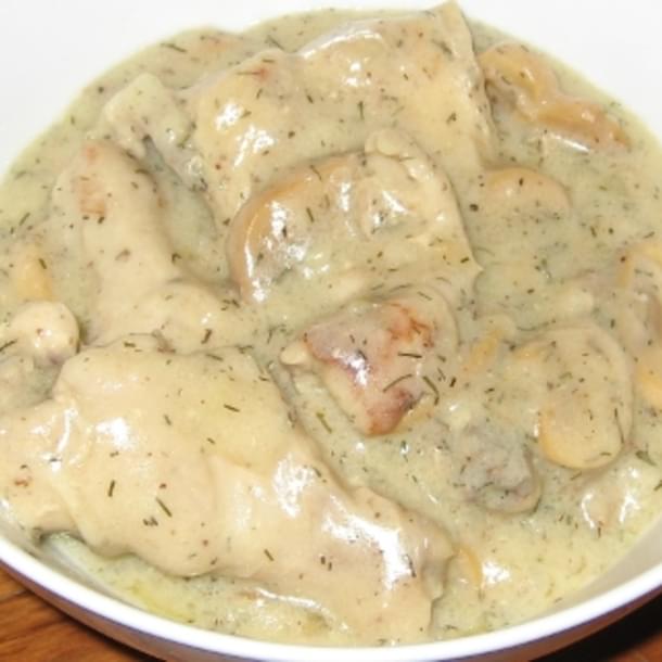 Mushrooms and Chicken in White Sauce