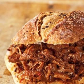 Amazingly Easy Slow Cooker Pulled Pork