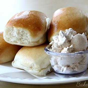 Texas Roadhouse Roll Recipe with Honey Cinnamon Butter {Copycat}