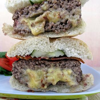 Bacon and Cheese Stuffed Burgers (Jucy Lucy Burgers)