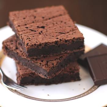 Healthy Fudgy Black Bean Brownies (sugar free, low fat, gluten free, vegan)