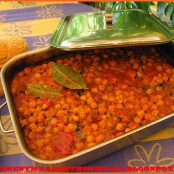 Baked Chickpeas With Tomato Sauce And Sausage