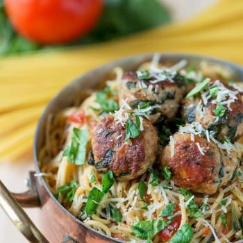 One Pot Spinach & Turkey Meatball Pasta