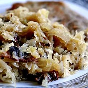 Sauerkraut with Bacon and Apples