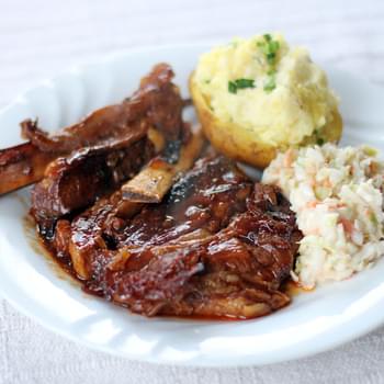 Braised Beef Ribs in Bourbon Barbecue Sauce