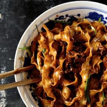 Beijing “Fried Sauce” Noodles – Zha Jiang Mian