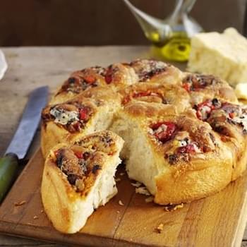 Red Pepper, Thyme And Extra Mature Cheddar Bread