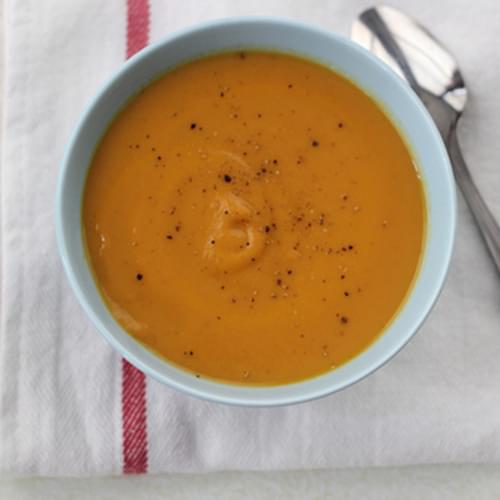 Vegetarian Roasted Carrot Soup